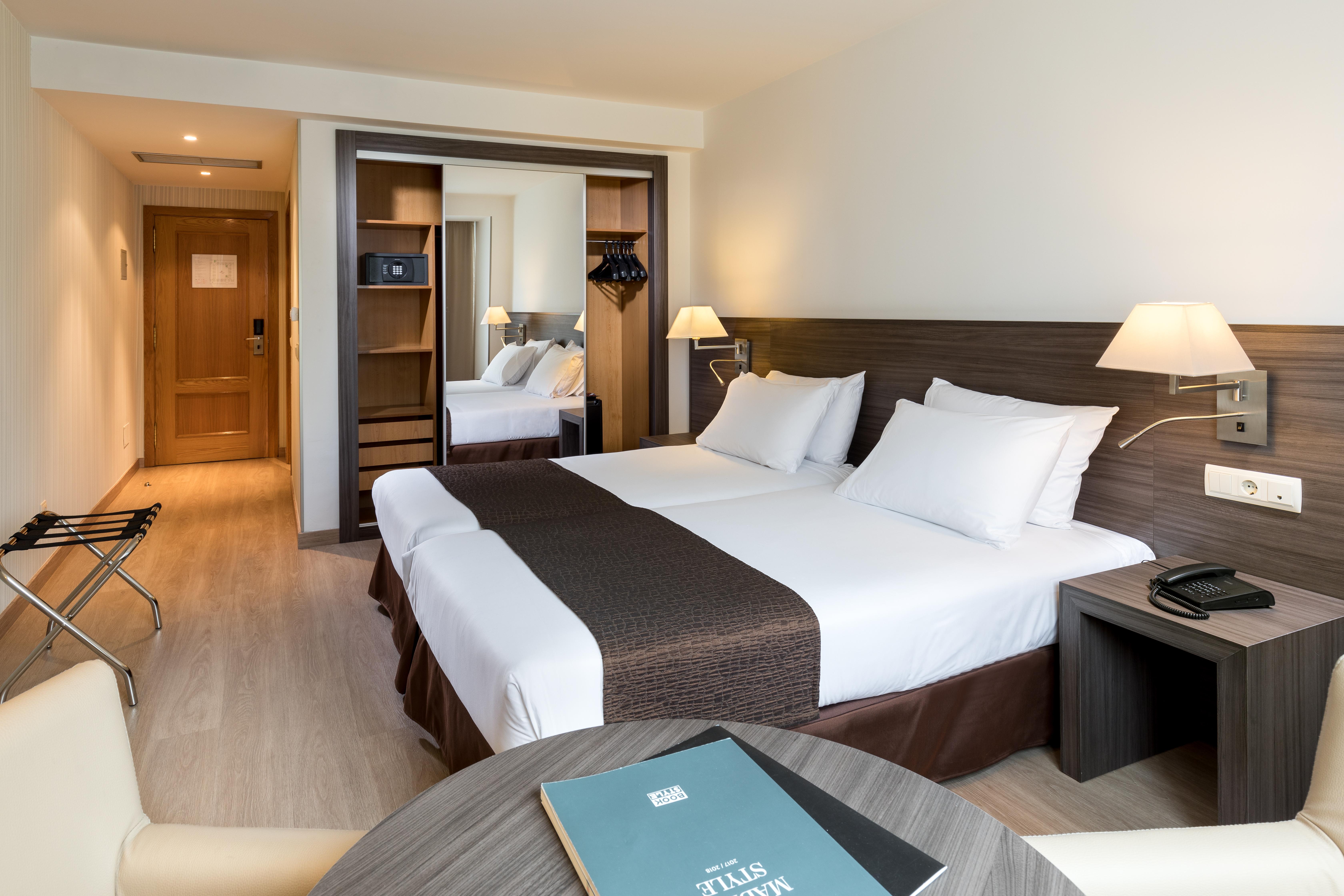 Rafaelhoteles Ventas (Adults Only) Madrid Exterior photo