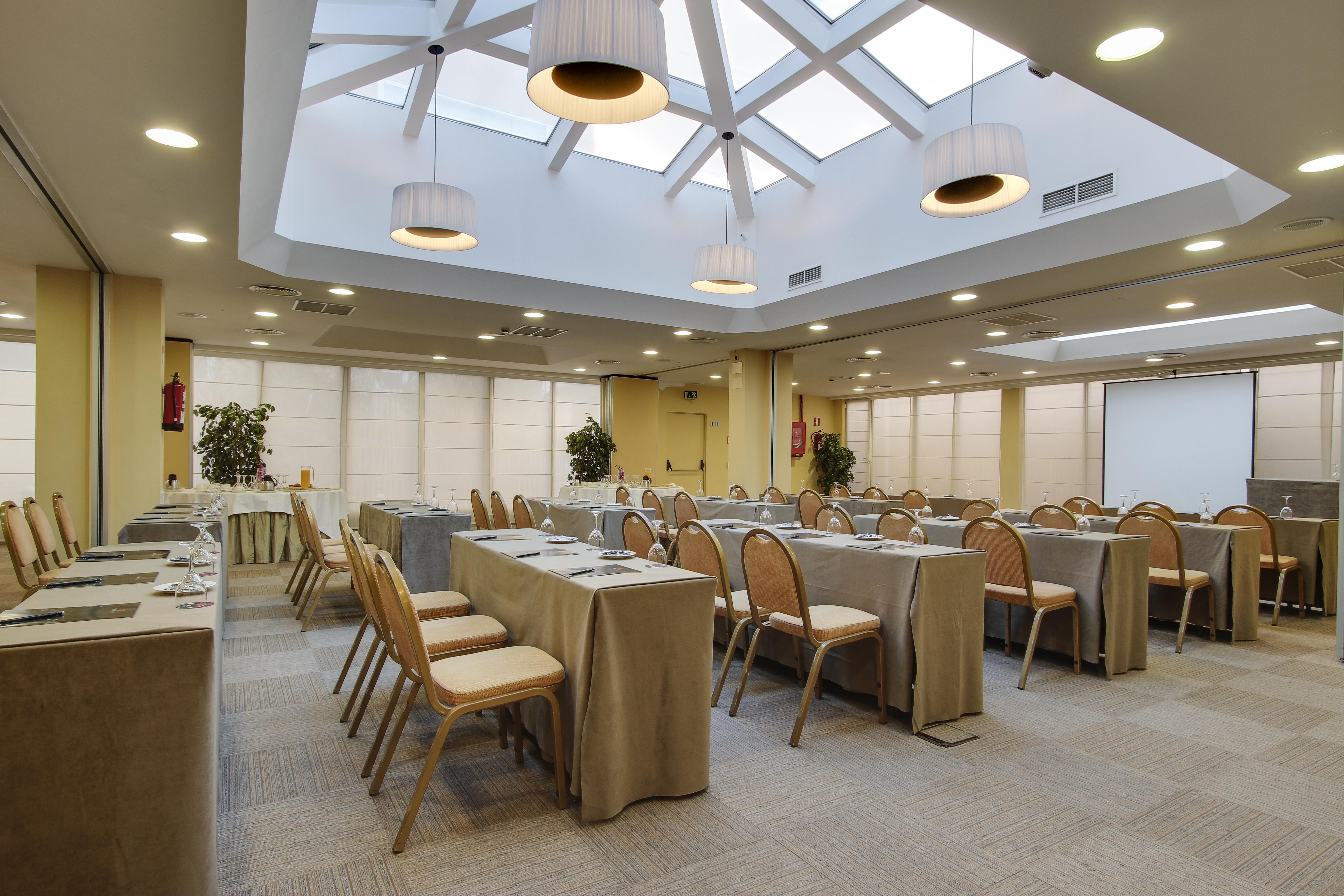 Rafaelhoteles Ventas (Adults Only) Madrid Exterior photo