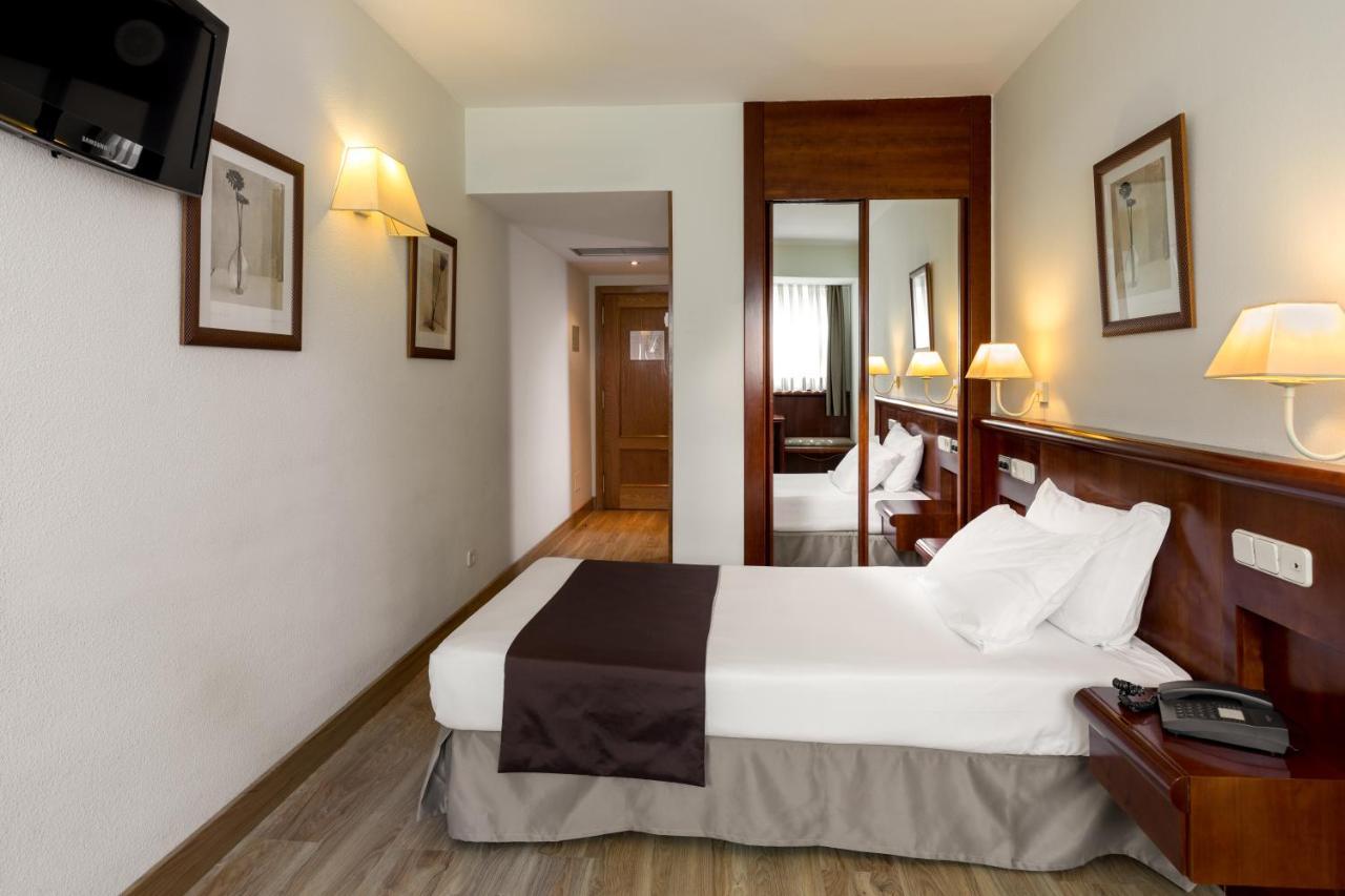 Rafaelhoteles Ventas (Adults Only) Madrid Exterior photo