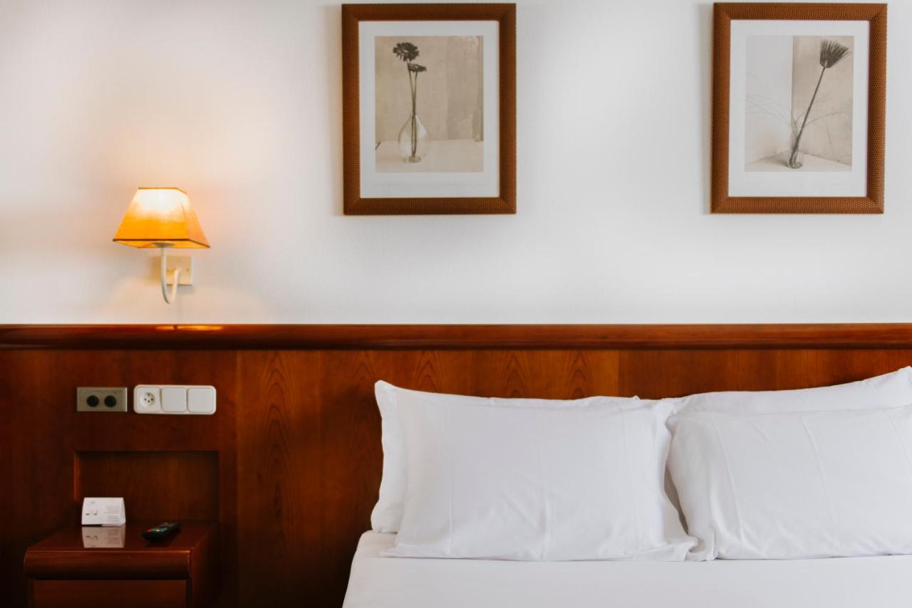 Rafaelhoteles Ventas (Adults Only) Madrid Exterior photo