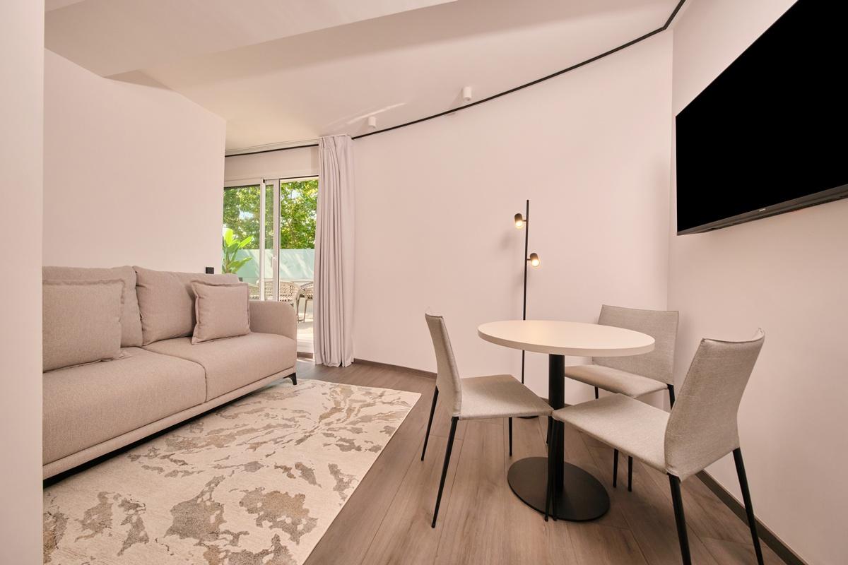 Rafaelhoteles Ventas (Adults Only) Madrid Exterior photo
