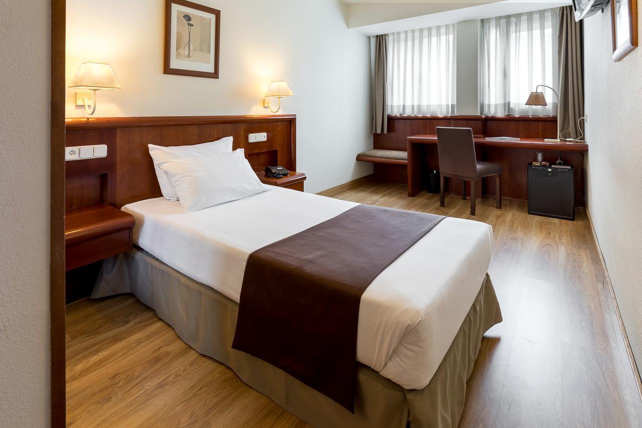 Rafaelhoteles Ventas (Adults Only) Madrid Exterior photo